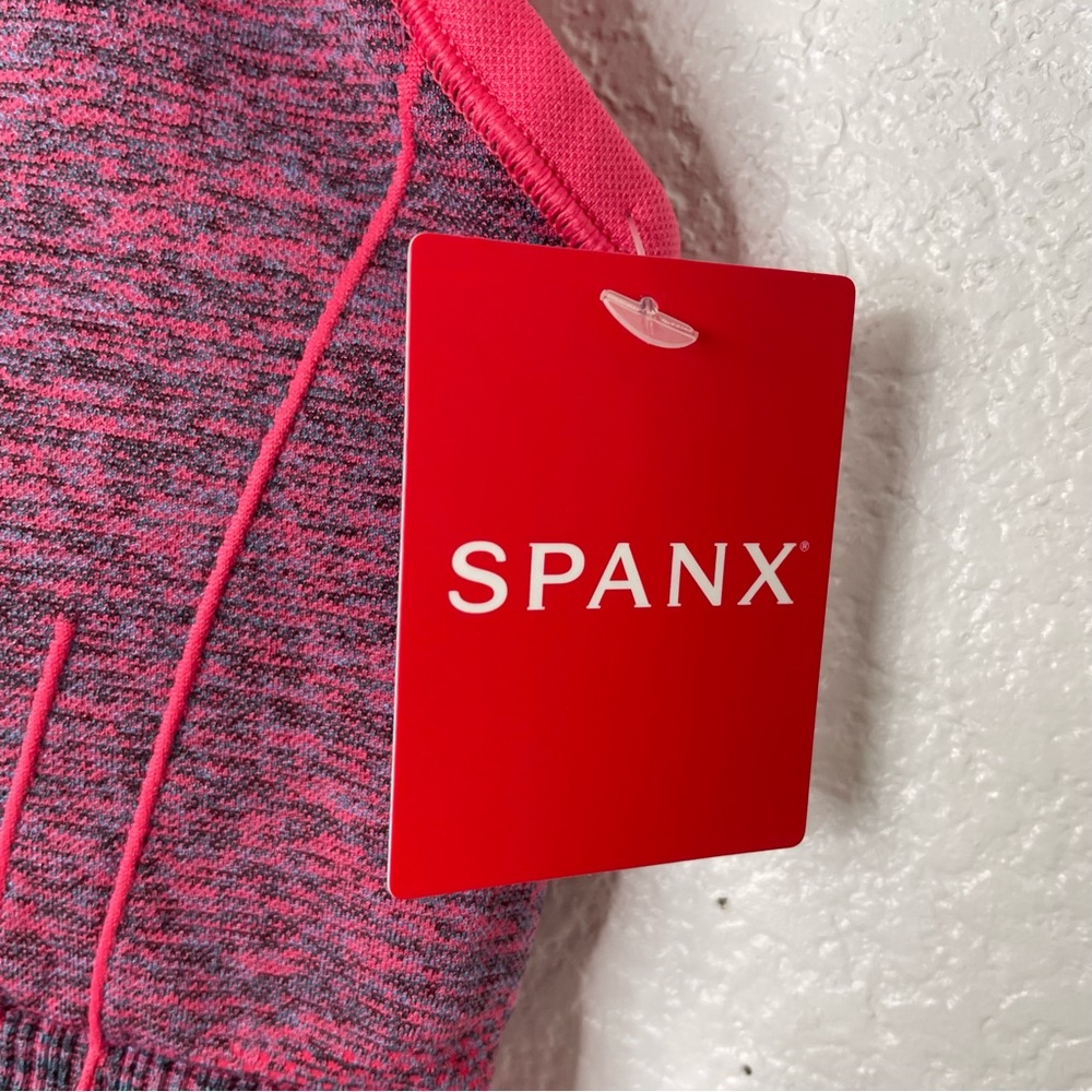 NWT SPANX • Seamless Sculpt Bra in Coral Punch - Picture 4 of 7